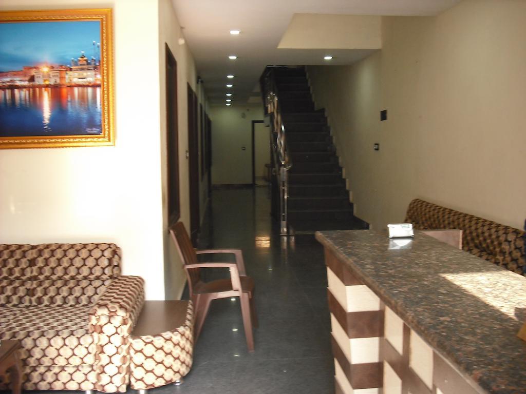 Hotel Gs Paradise Amritsar Zewnętrze zdjęcie