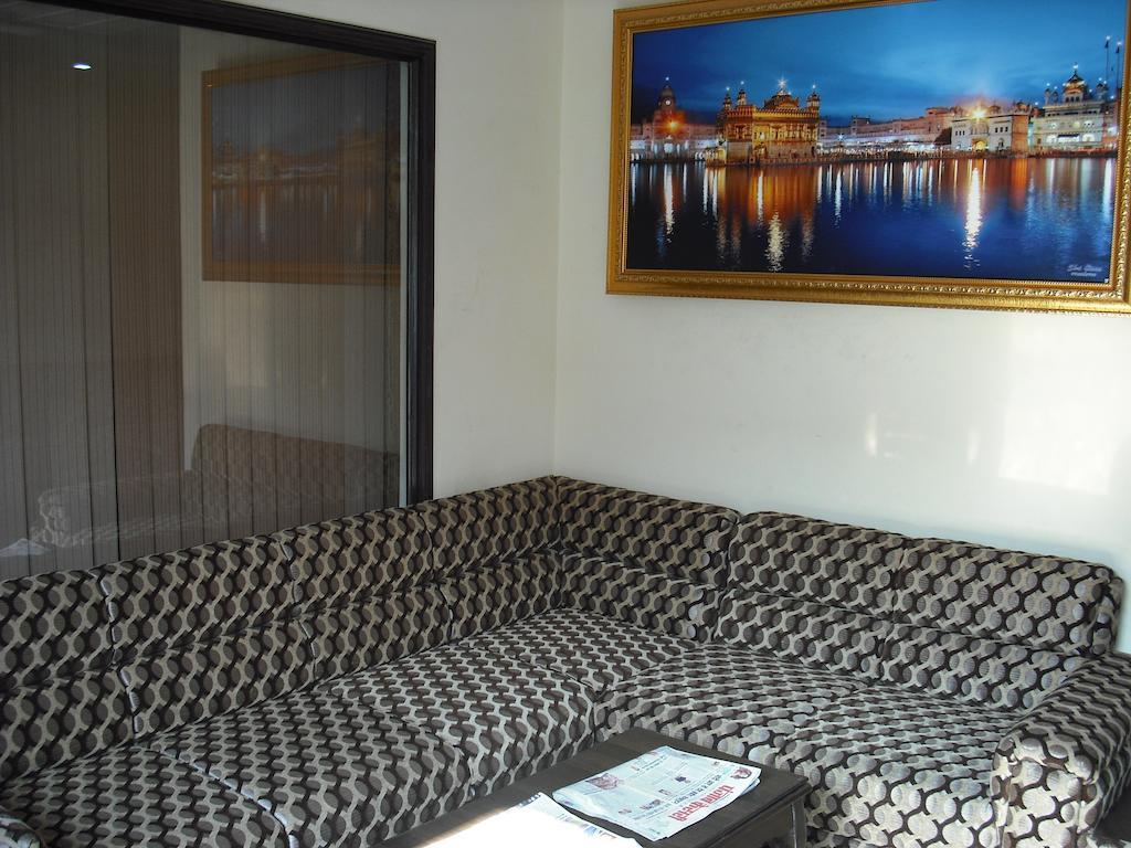 Hotel Gs Paradise Amritsar Zewnętrze zdjęcie