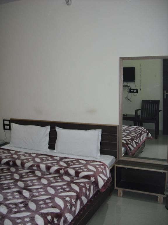Hotel Gs Paradise Amritsar Pokój zdjęcie
