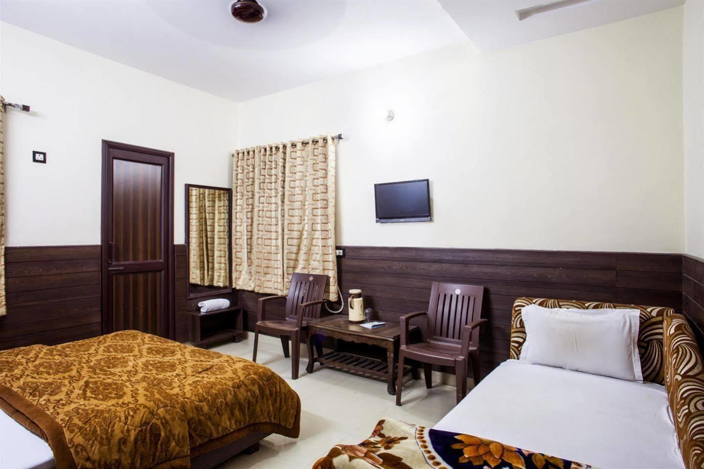 Hotel Gs Paradise Amritsar Zewnętrze zdjęcie
