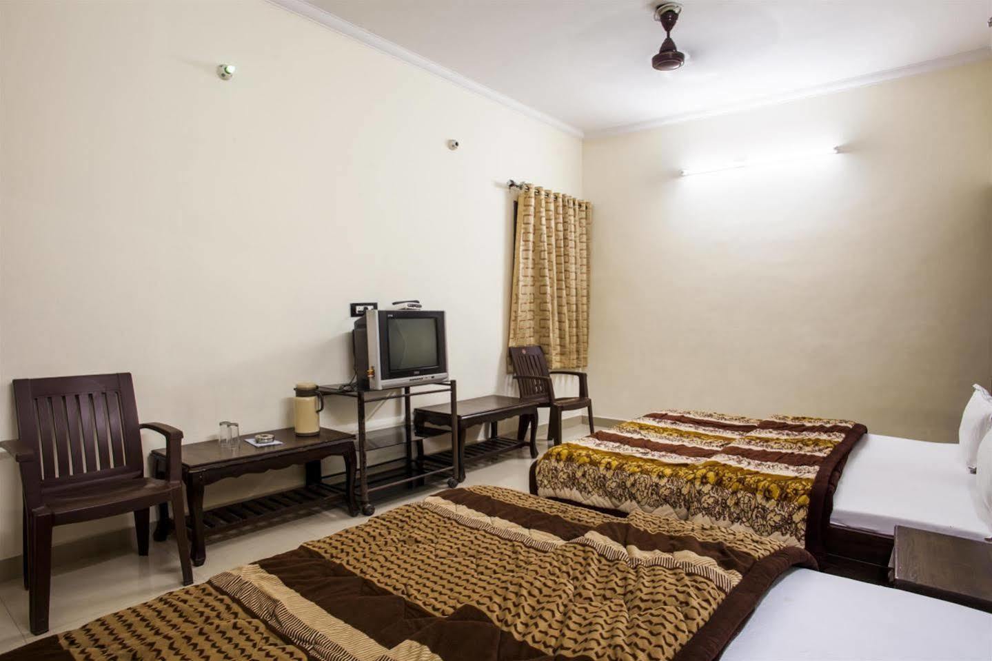 Hotel Gs Paradise Amritsar Zewnętrze zdjęcie