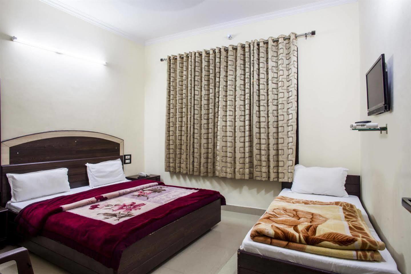 Hotel Gs Paradise Amritsar Zewnętrze zdjęcie