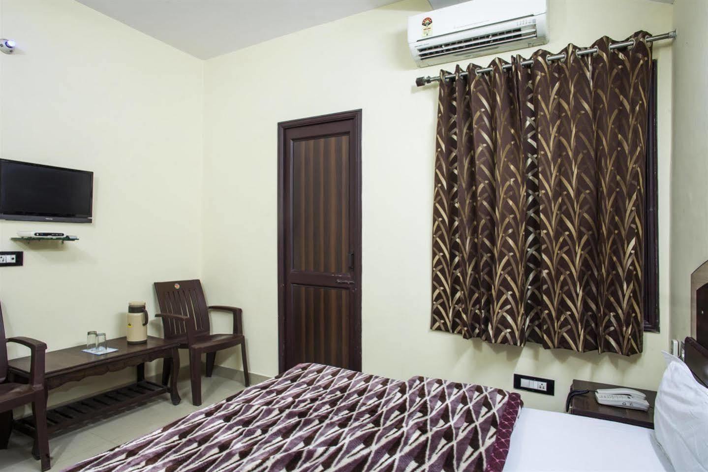 Hotel Gs Paradise Amritsar Zewnętrze zdjęcie